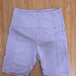 Lavender Women's Shorts With 2 Side Pockets